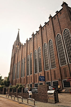 新村　青天教会