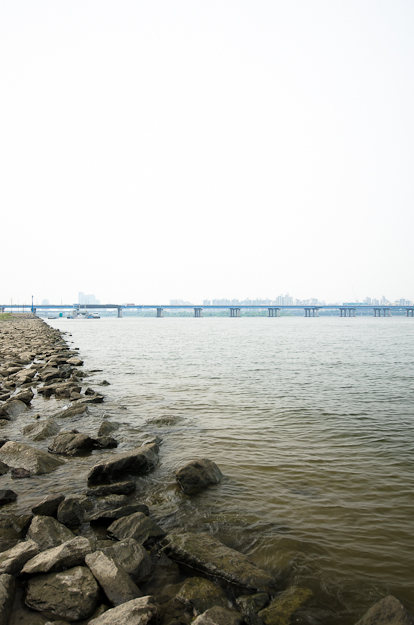 漢江から望む麻浦鉄橋