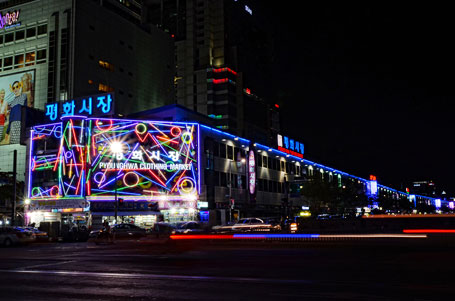 平和市場夜景