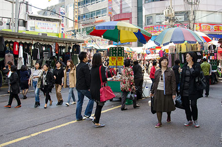 にぎわう南大門市場