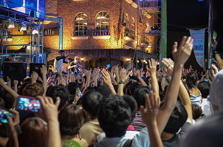 大学路　ストリートライブ