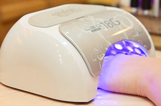 LEDランプ使用でケアリング時間がより短くなります。