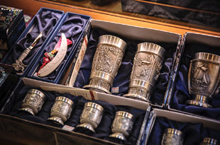 128号「ヌルソム工芸」<br>螺鈿製品・伝統民芸品のお店